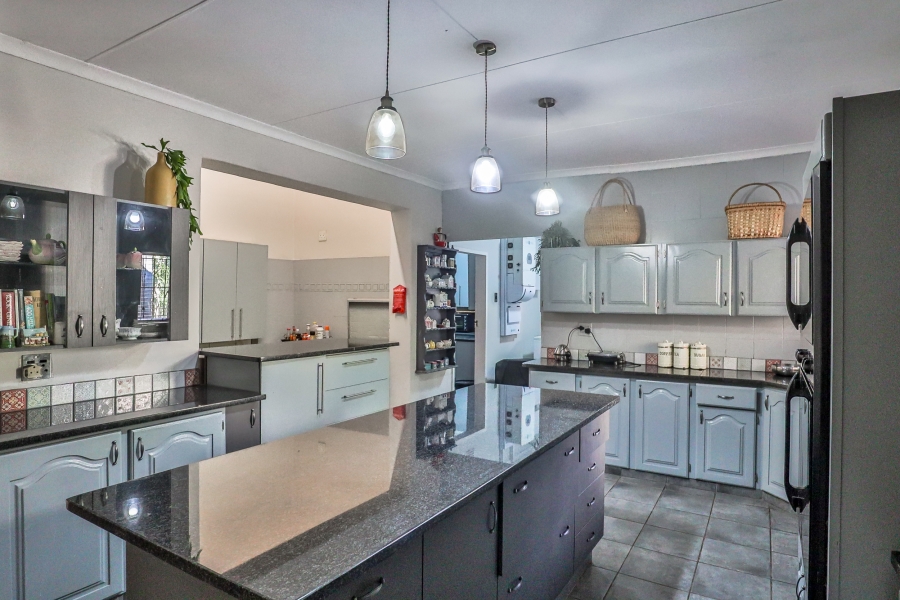 11 Bedroom Property for Sale in Protea Park North West